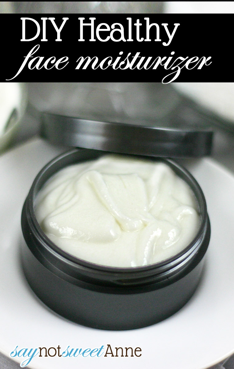 clean and healthy diy facial moisturizer | 25+ bath and body recipes