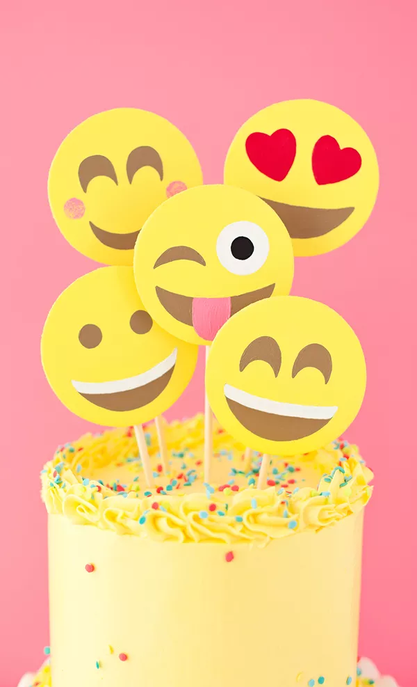 DIY Emoji Party Cake Toppers