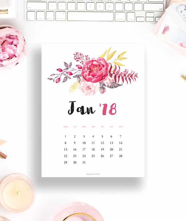 Free Printable 2018 Calendar - This beautiful floral printable calendar will help you plan and organize your new year in gorgeous style. #calendar #freeprintable #printable #2018