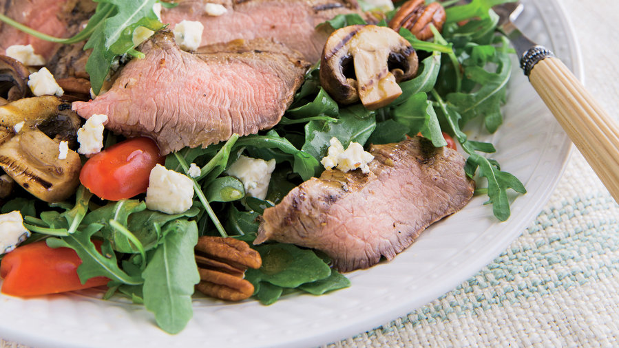 0414 Grilled Portobello-Flank Steak Salad with Blue Cheese Vinaigrette