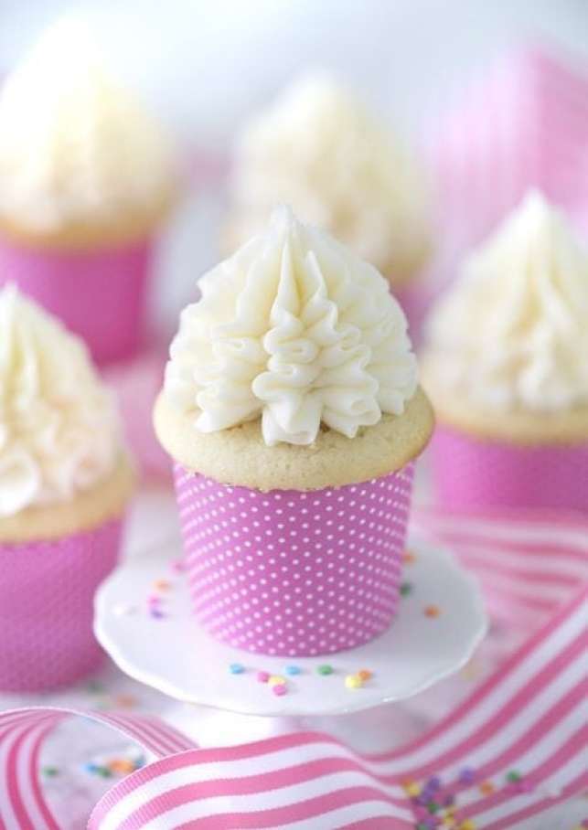 16 Best Vanilla Cupcake Recipes - Vanilla Cupcakes, Vanilla Cupcake Recipes, Vanilla Cupcake, Cupcakes, Cupcake Recipes