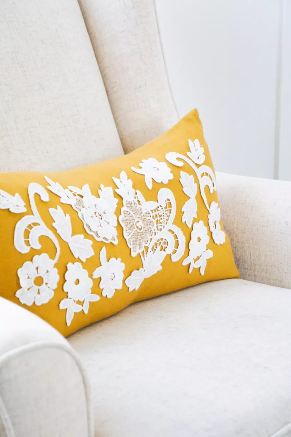 DIY Lace Applique Pillow