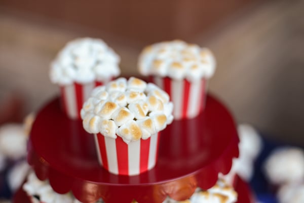 popcorn cupcakes | 25+ Oscar Party Ideas