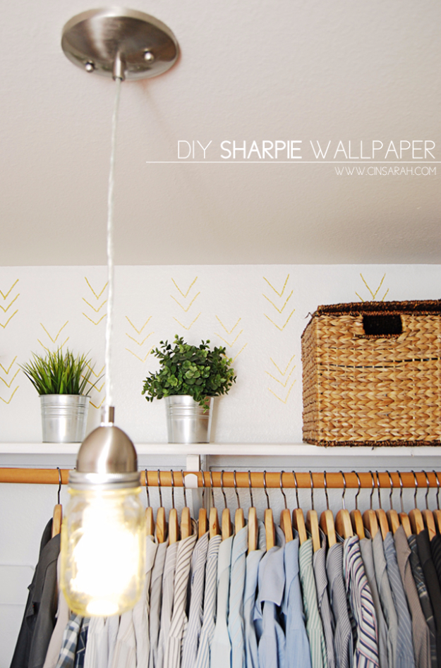 Easy DIY Sharpie Wallpaper