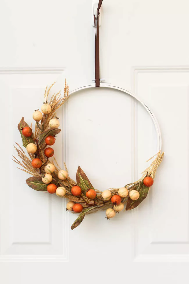 DIY Fall Wreath - Modern Hoop Wreath