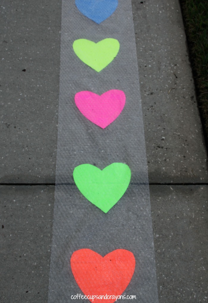 12 Romantic and Fun DIY Ideas for Valentine’s Day Games - DIY Valentine’s Day Games, diy Valentine's day party, diy Valentine's day ideas, diy Valentine's day, DIY Ideas for Valentine’s Day Games