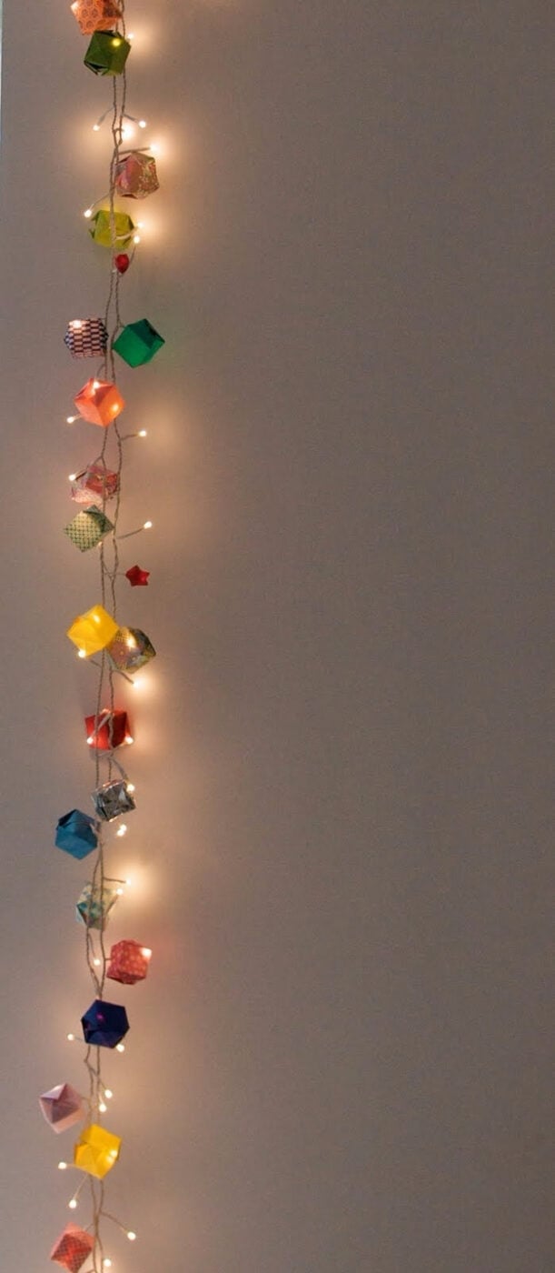 String Light DIY ideas for Cool Home Decor | Origami Garland Hanging Lights are Fun for Teens Room, Dorm, Apartment or Home | http://diyprojectsforteens.com/diy-string-light-ideas/