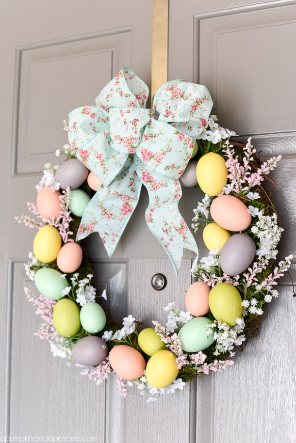 15 Creative DIY Easter Wreath Ideas (Part 1) - DIY Easter Wreaths, DIY Easter Wreath Ideas, diy Easter wreath