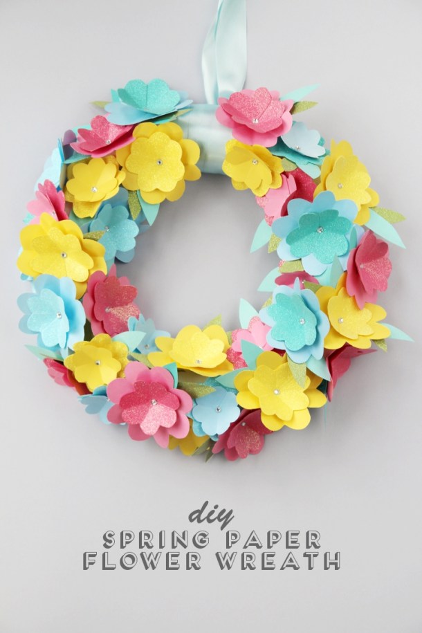 15 Creative DIY Easter Wreath Ideas (Part 2) - DIY Easter Wreaths, DIY Easter Wreath Ideas, diy Easter wreath