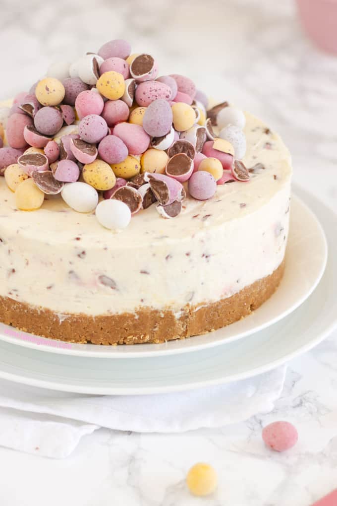 15 Desserts to Make for Easter - Easter Sweet Treats, Easter recipes, Easter desserts, Easter
