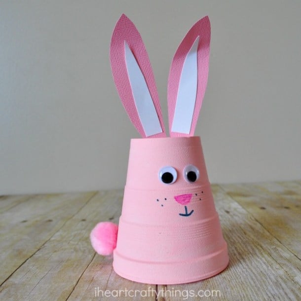 15 of the Simplest Easter Crafts for Kids and Toddlers - Easter Crafts for Kids, Easter Craft ideas, diy kids crafts