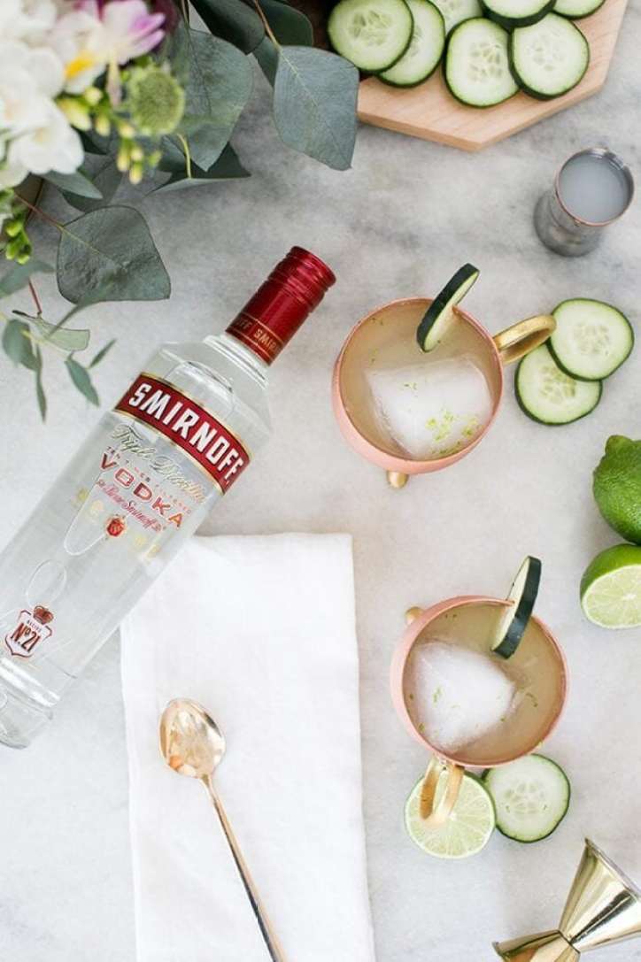 15 Moscow Mule Variations to Try This Summer - summer drinks, summer drink recipes, summer cocktails, scow MuleMoscow Mule Variations to Try This Summer, Moscow Mule Variations, Moscow Mule, Minty Moscow Mule punch