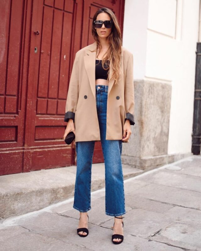 13 Ways to Look Feminine in Baggy Jeans