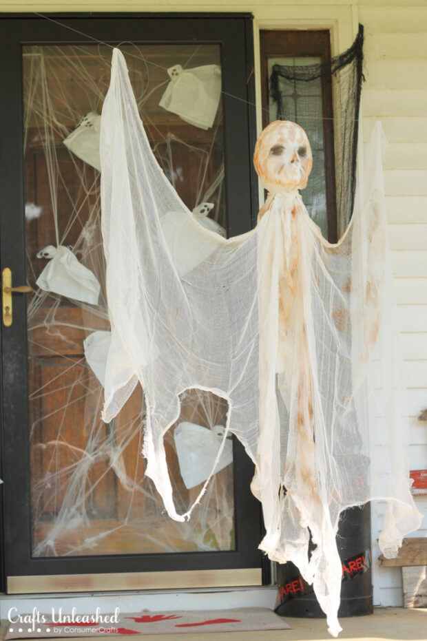 14 Great DIY Halloween Outdoor Decorations