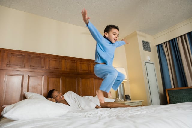 Traveling with Kids: How to Choose the Right Hotel Rooms - travel, tips, kids, family