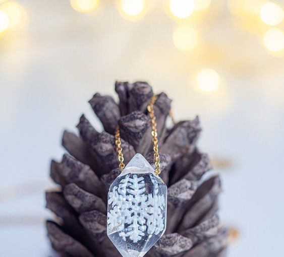 Jewelry Pieces That Reflect the Beauty of Winter - winter-inspired jewelry, snowflake-inspired jewelry, icy blue gemstones, frosty jewelry