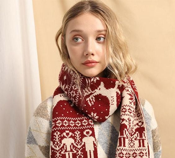 Must-Have Christmas Scarves for Every Winter Wardrobe - winter scarves, winter outfit, christmas scarves